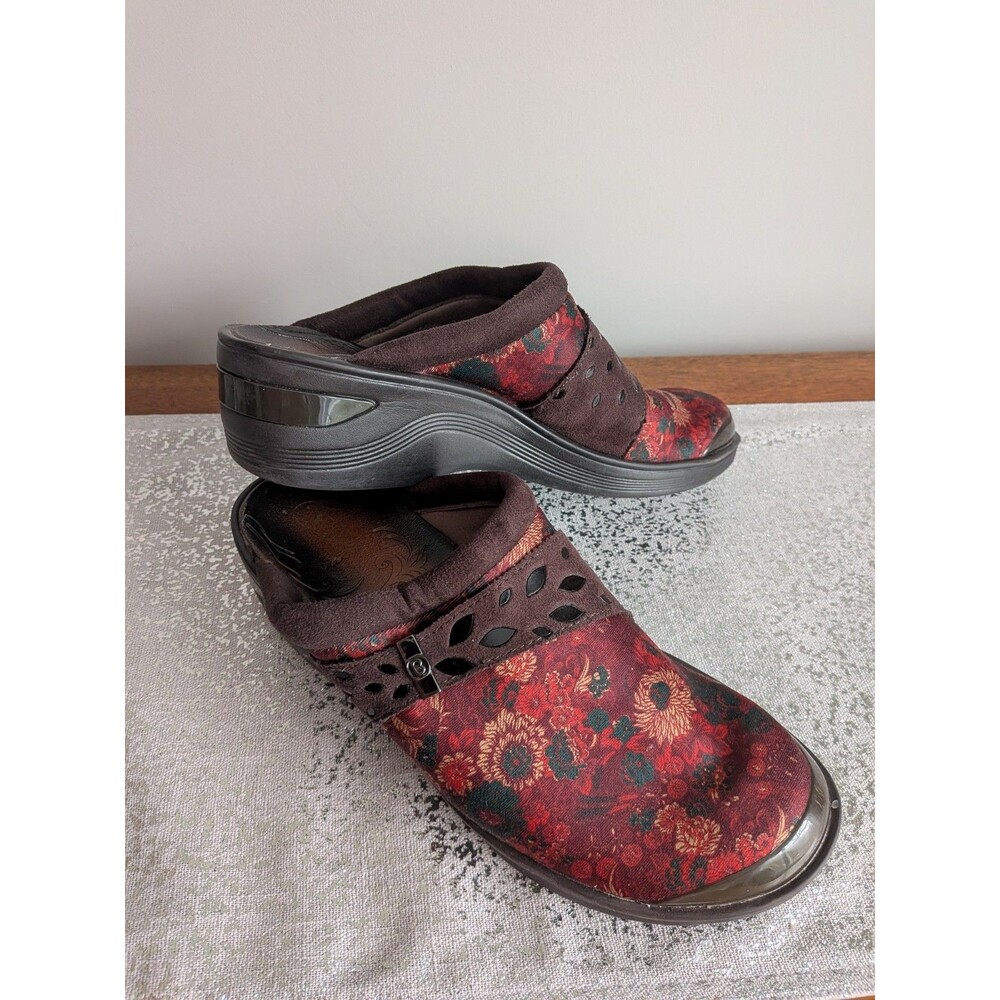 Bzees Dolly Brown Red Slip On Mules Clogs Women's Size 11 (UK 9, EUR 41) Comfort